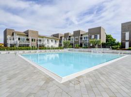 Near Lake APT con Piscina