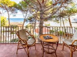 Carboneras 53 Apartamento con terraza y vistas, hotel com estacionamento em Girona