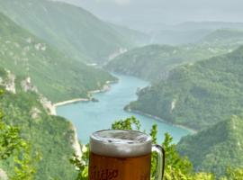 The bikers' corner, casa rural en Plužine