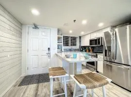 Gorgeous Oceanfront Condo - Beach, Pool & Steps to Flagler Ave