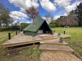 Glen Farm Glamping, luxury tent in Cromer