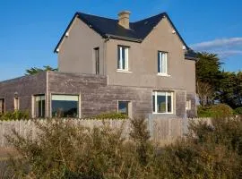 Beautiful beach house 220m2 Perfectly equipped for 9 people baby