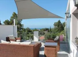 Wonderful private villa near beach with sea views