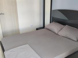 Habitación Individual con baño privado, hotel en Girón