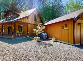 Fireside Escape at Lake Cushman