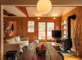 Stony Clove by Summer - Artisan Cottage with Hot Tub, hotel Lanesville-ben