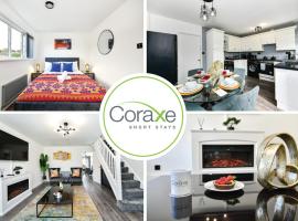 3 Bedrooms Modern Retreat for Contractors and Families by Coraxe Short Stays: Oldbury şehrinde bir otel