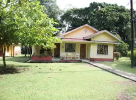 Casa Amarilla San Carlos