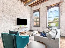 2BR Loft-Gated Parking-WD-P104