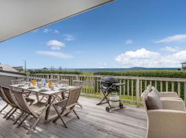 Surfside Sanctuary - Whiritoa Holiday Home, hotel v destinaci Whangamata
