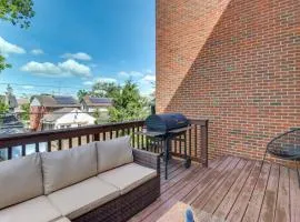 DC Townhome with BBQ Grill Walk to Subway Stations!
