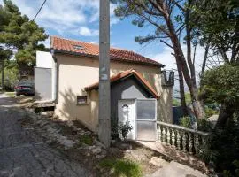 Apartments with parking space Donji Karin, Novigrad - 22350