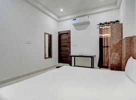 OYO Home Hotel Jalasa, familiehotel i Alwar