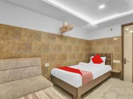 Super OYO Flagship Sada Shiv Guest House
