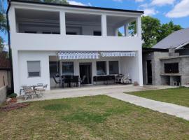 MR residence, villa in Kovin