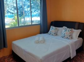 Chalet Ombak Rindu Kudat, &sigma;&alpha;&lambda;έ &sigma;&epsilon; Tiga Papan