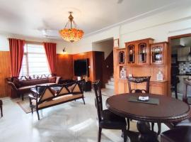 Patiala House The Cottages، فندق في تشايل