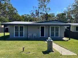 Elanora - home by the sea in Sussex Inlet