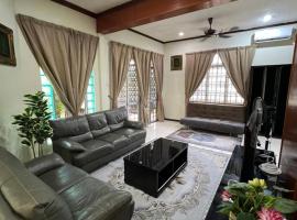 Homestay Dahlia - Seberang Takir, hotel with parking in Kuala Terengganu
