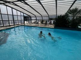 Mobil home confort XL,camping la pommeraie, piscine et océan, concarneau et pont aven