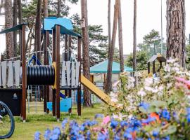Pomorze Health&Family Resort -Domki całoroczne, resort in Ustka