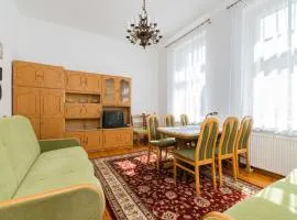 Sopocki Kredensik by Grand Apartments