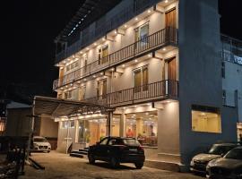 Hotel PINNACLE PEAKS BADRINATH, מלון בבאדרינאט