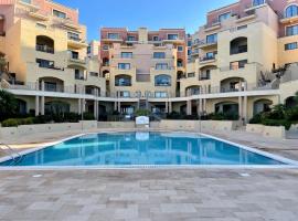 Spacious Luxurious Apartment with Seaview, budgethotel i Mellieħa