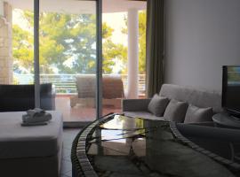 Searise Apartments & Studios, hotel in Kallithea Halkidikis