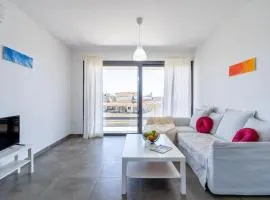 Maryam's 2-BR Apt Facing Larnaca Harbor W/ Pool