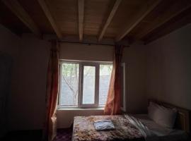 The North backpackers House, hotel with parking in Chamangul