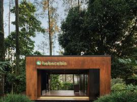Bobocabin Pacet, Mojokerto, hotel with parking in Claket