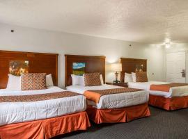 Sandia Peak Inn, a Howard Johnson by Wyndham, hotel ad Albuquerque