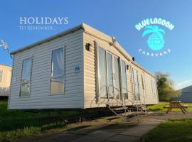 Blue Lagoon Caravans Craig Tara Ayr、エアのホテル