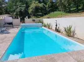 LES BOIS DE ZOLA entre Provence et Luberon