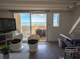 Vias-Plage - Appartement climatisé avec piscine face à la mer