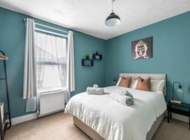 Shamrock House- 2 BR House, Free Parking & WIFI, hotel with parking in Ipswich