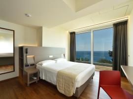 Hotel Le Roi, hotel a Varazze
