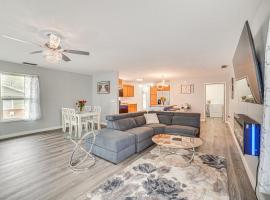 Cozy Illinois Retreat with Home Gym and River Views!, hotel v destinaci Chillicothe