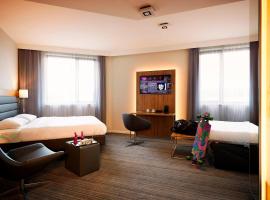 Moxy Munich Airport: Oberding şehrinde bir otel