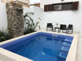 TRIANA_Villa in Palma city with private pool - ETV/10914, hotel in Palma de Mallorca