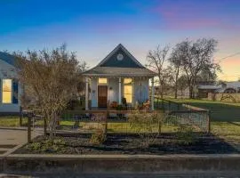 Charming One Bedroom East Riverside Cottage