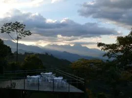 La Esperanza bird Lodge and Reserve