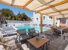 Villa Bella with Private Pool and Hot Tub, family hotel in Lardos