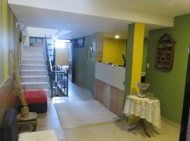 Hostal Piamonte, hotel with parking in Quito