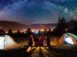 Camping PUN, kamp sa luksuznim šatorima u gradu Naska