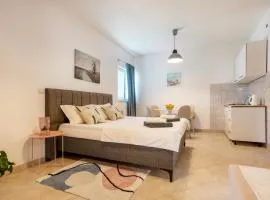 Studio Apartment Sunset Escape
