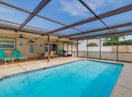 Spring Hill Home with Screened Patio and Heated Pool!，斯普林希爾的度假屋