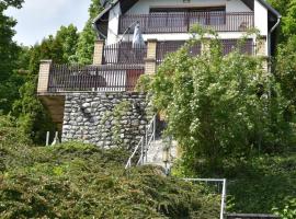 Traumhaftes Ferienhaus im Buchengebirge, viešbutis mieste Bukzenkerestas