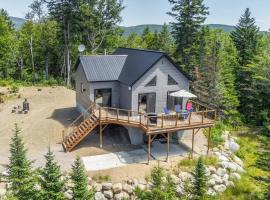 Lac-Mercher-3 - Construction moderne au bord de l'eau, hotel di Saint-Raymond